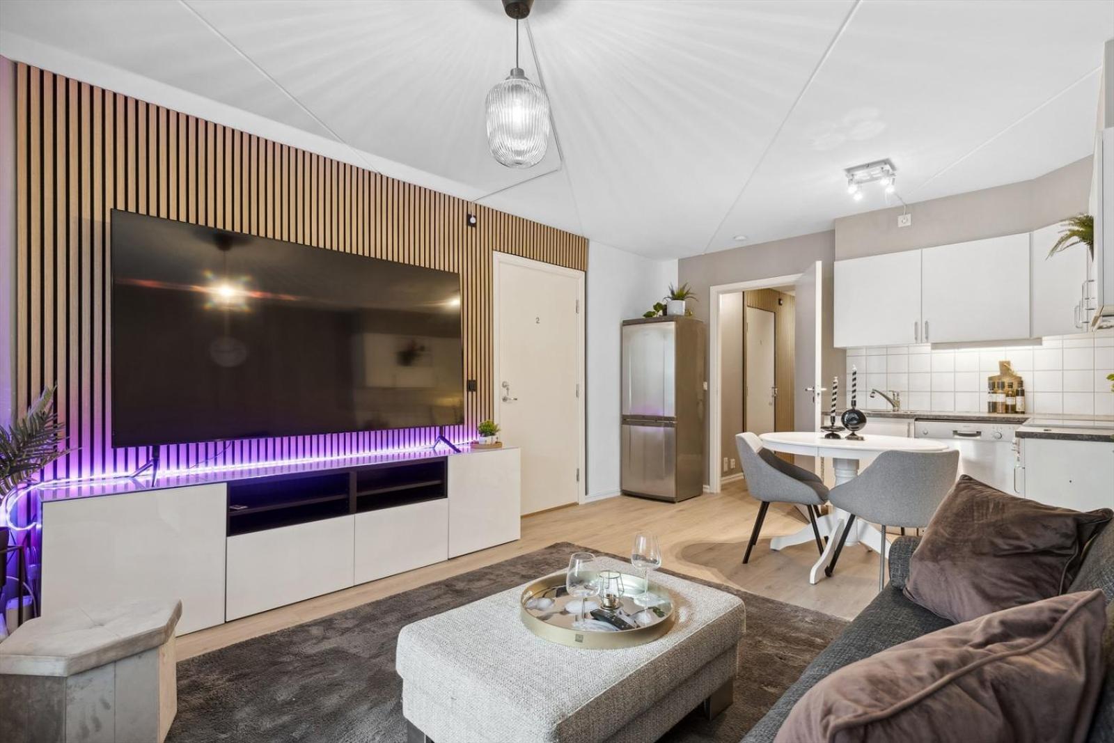 Luxurious Modern Room In Central Oslo - Eur 4K Expensive Bed And 82" Cinematic Tv Exterior foto